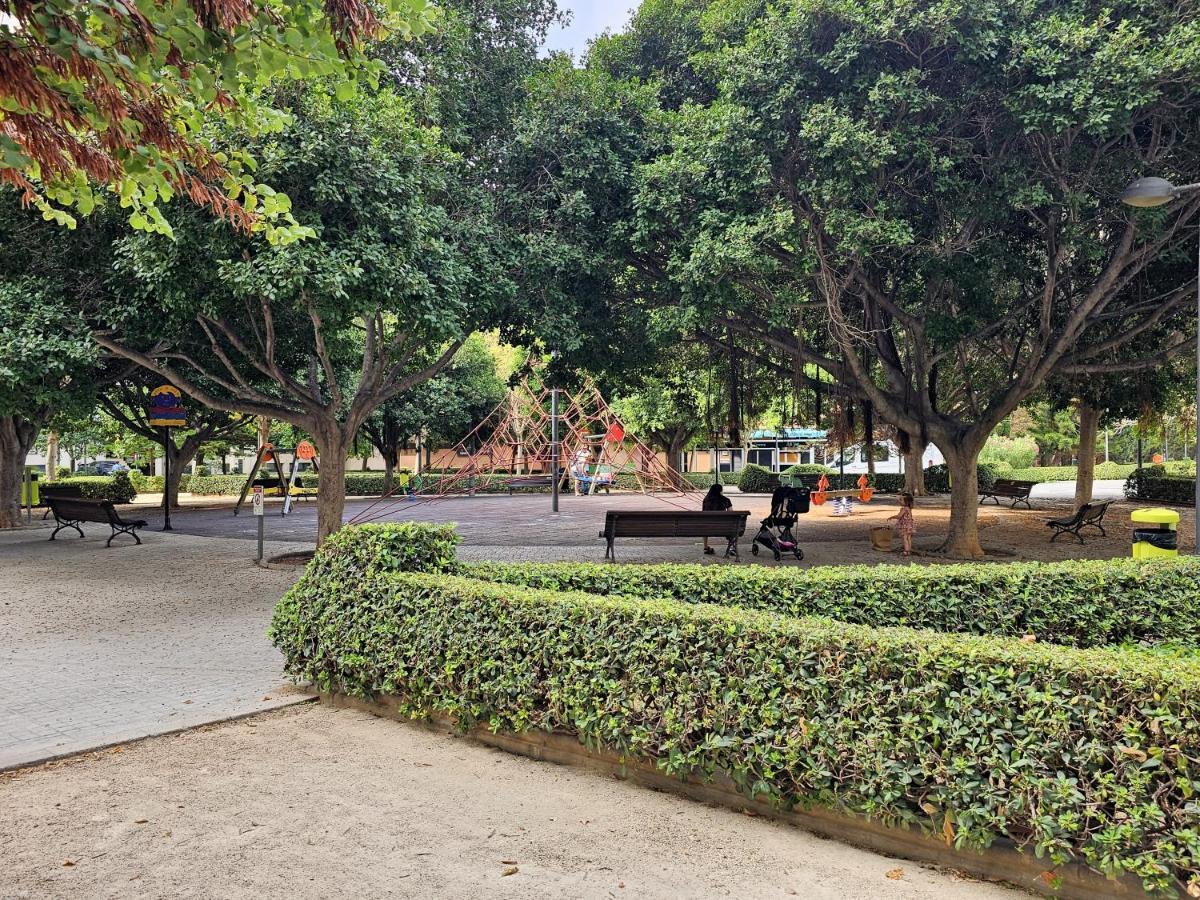 Apartamentos Las Ciencias H บาเลนเซีย ภายนอก รูปภาพ
